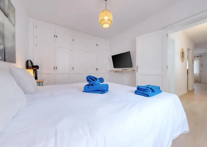 Zefiro - 500m To The By Lanzarote *