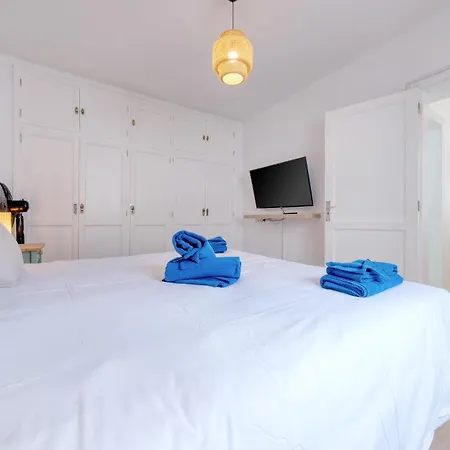 Zefiro - 500m To The By Lanzarote *