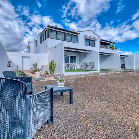 Zefiro - 500m To The By Lanzarote Holiday home *
